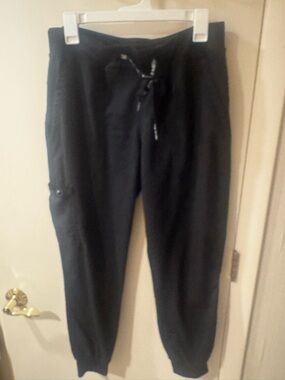 Med Couture Men's Black Joggers with Drawstring